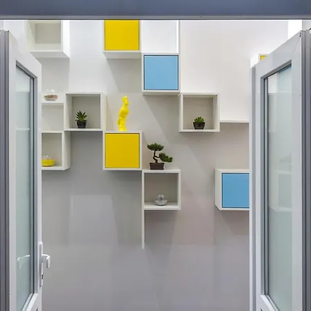 Amber / Navy Design With A/c Appartement *