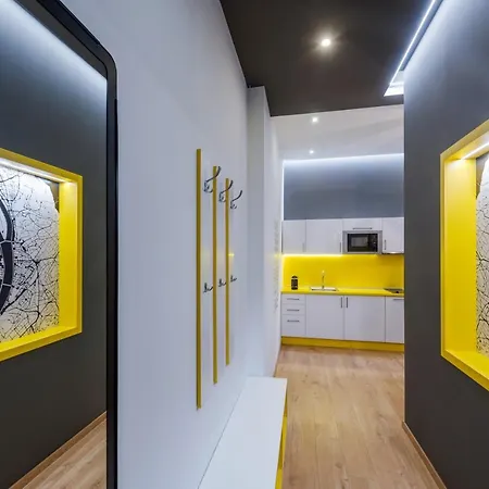 Amber / Navy Design With A/c Appartement Budapest