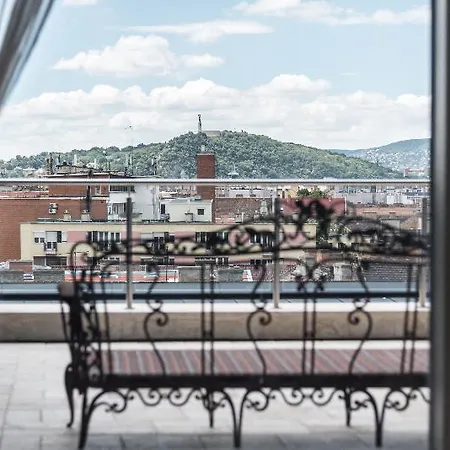 Zoya Luxury Hotel