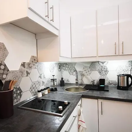 Apartman Lovely Downtown In *