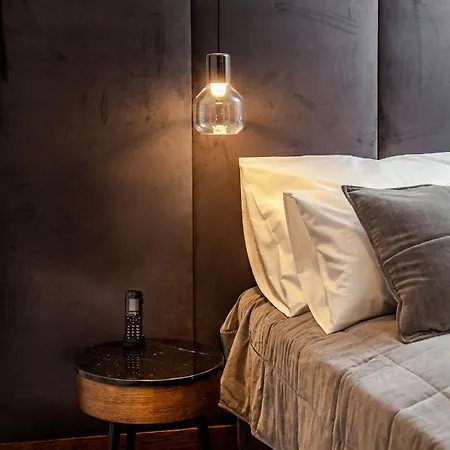 Szálloda Eye Luxury Suites 3*
