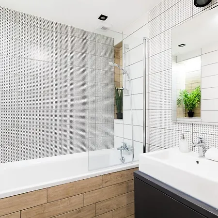 Vagabond Soho Aparthotel 4*