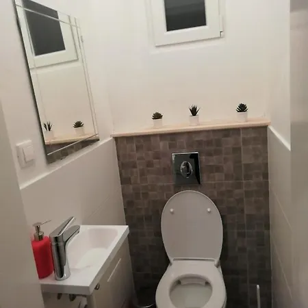 Luxury New With Gallery At Dob Street Nearby Gozsdu Court Apartment *