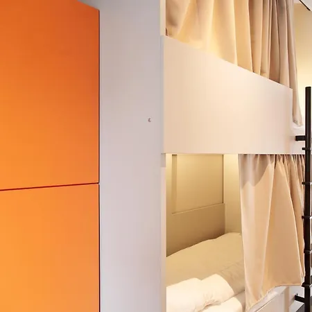 Maverick Market Hostel