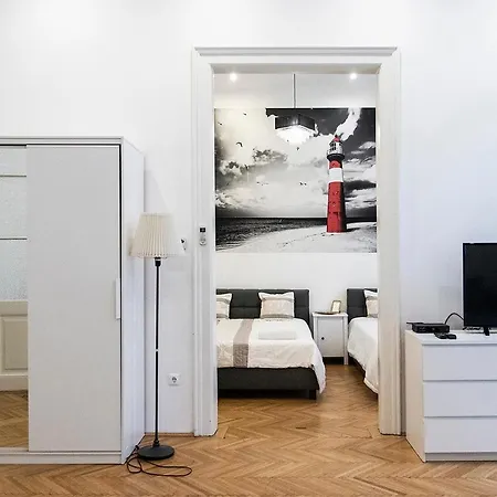 Appartement Real Vadasz *