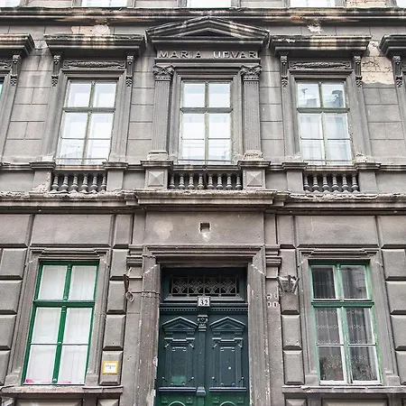 Real Vadasz Appartement
