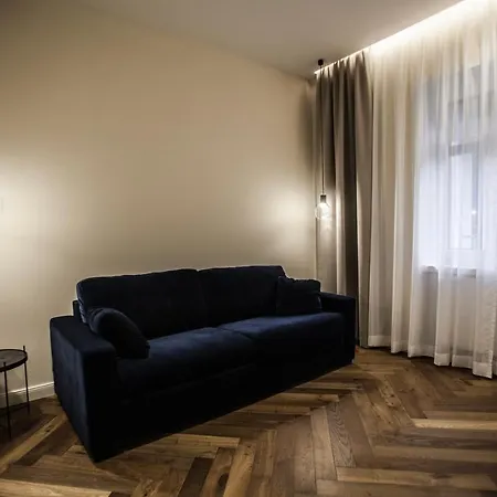 Szálloda Eye Luxury Suites 3*