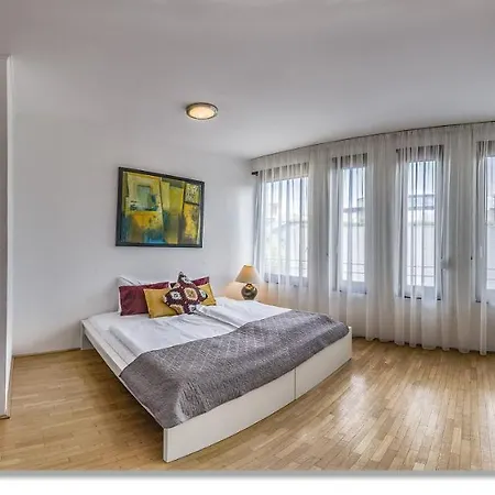 Urban Gozsdu Aparthotel 3*