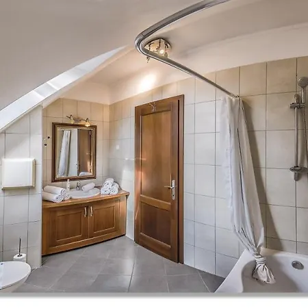 Urban Gozsdu Aparthotel 3*