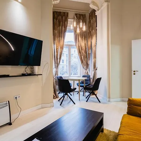 City Loft Aparthotel *