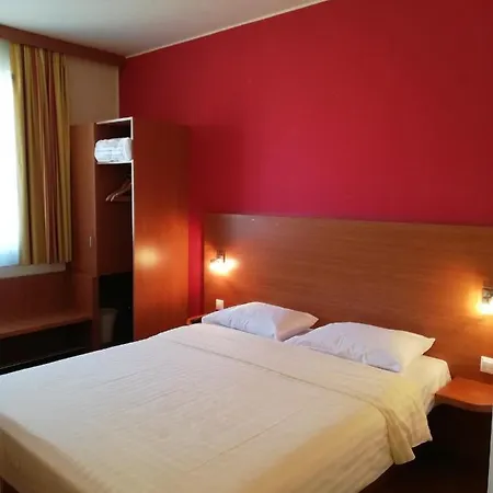 Otel Nexto Dormero Budapeşte