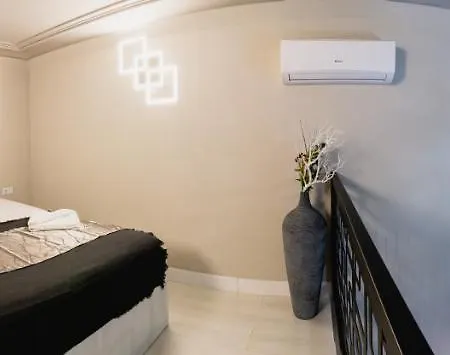Aparthotel City Loft *