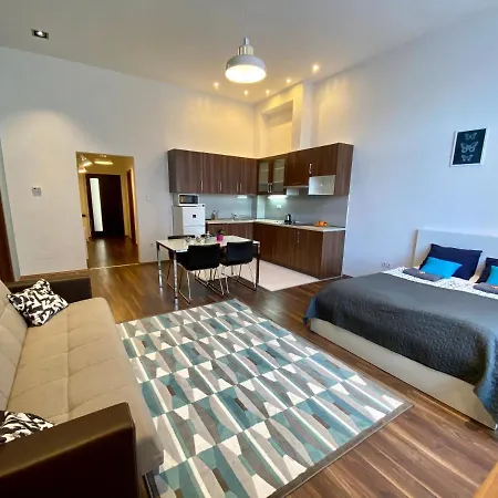 Gracia House Aparthotel