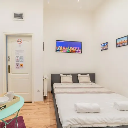 Real Anker Ii * Budapest