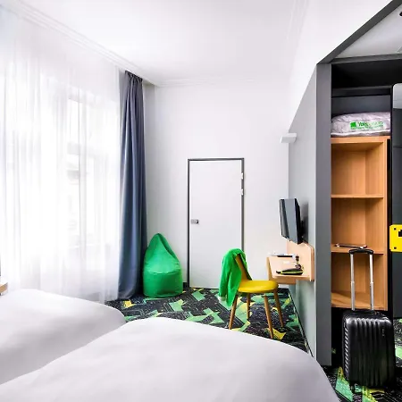 Ibis Styles Center 3*