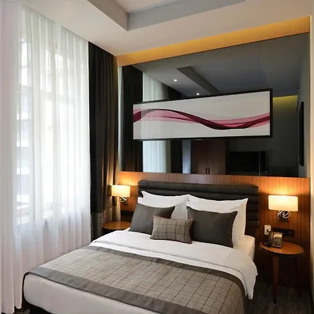 Hotel Ramada By Wyndham Center