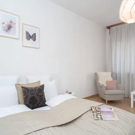 Convenient In The Heart Of Downtown Budapest