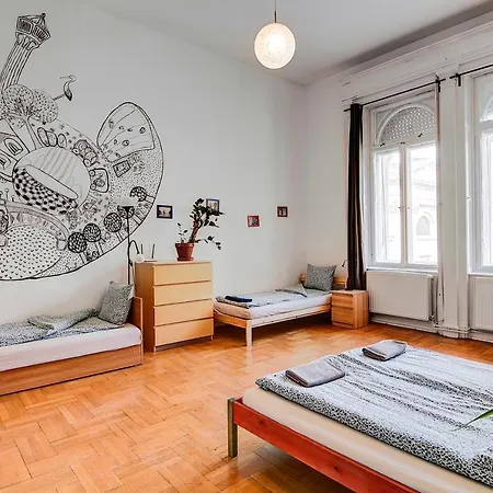 Pal's And Hostel Budapest