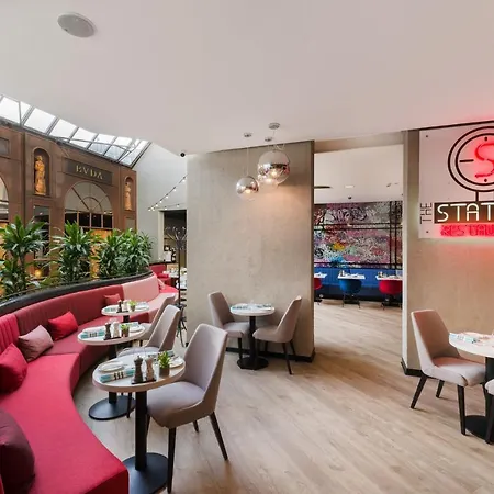 Mercure Castle Hill Отель