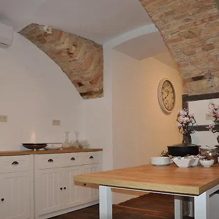 Arch Boutique Hotel