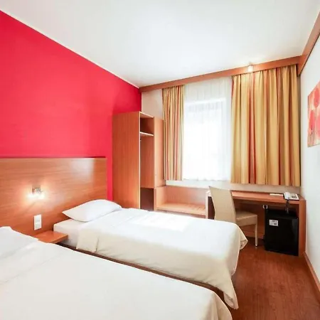 Nexto Dormero 4* Budapest