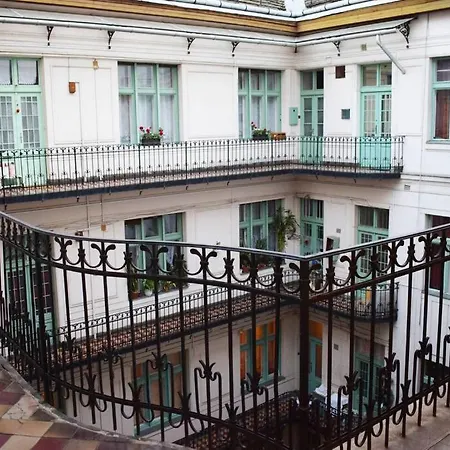 Cosy Just Next To Parliament * Budapest