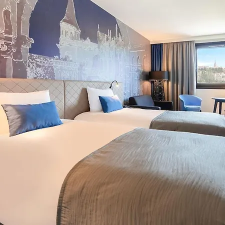 Отель Mercure Castle Hill