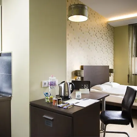 Hotel Opera Garden & Budapest