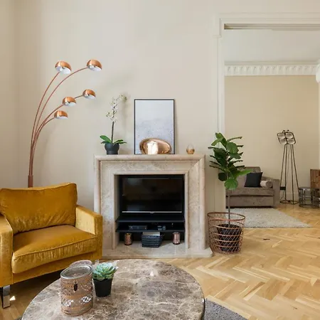 Danube Dream In The Absolute Center Apartment *