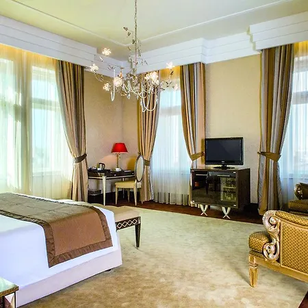 Anantara New York Palace - A Leading Of The World 5*