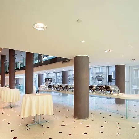 Anantara New York Palace - A Leading Of The World Hotel 5*