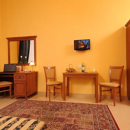 Panorama Hotel 3*