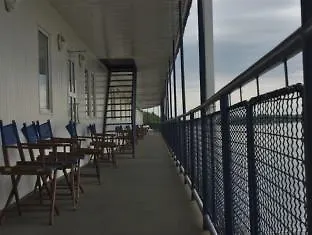 Botel Aquamarina