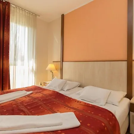 Premium 3*