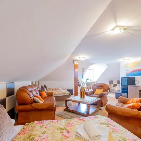 Le Rose Otel