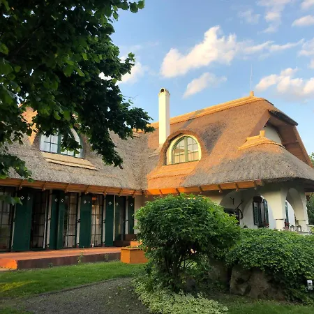 Budafok Panzio Bed & Breakfast *