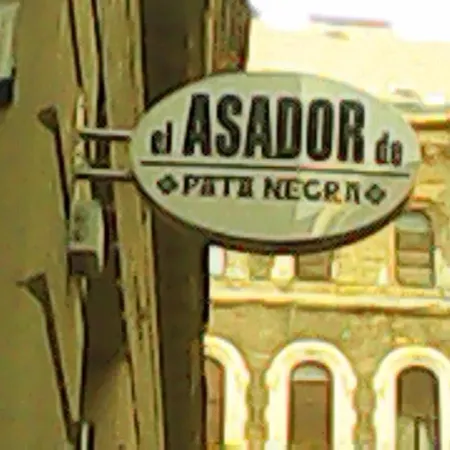 Operahouse Hostel *