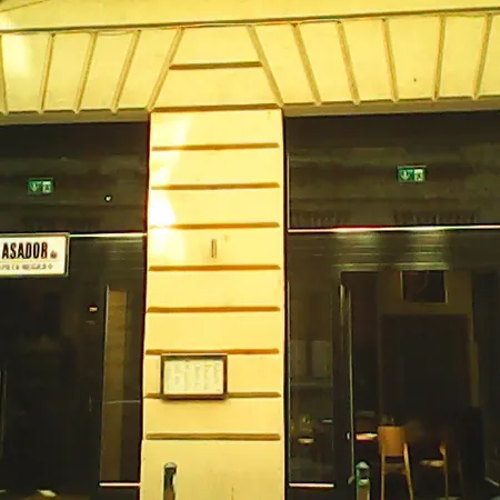 Hostel Operahouse *