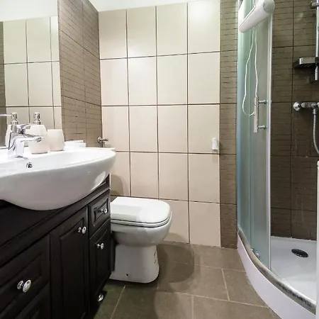 Urban Hostel *