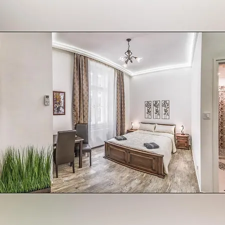 Hotel Platanus *