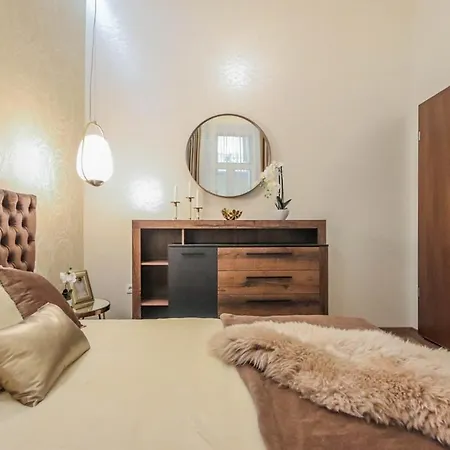 Aparthotel Bengt Dohany Str. *
