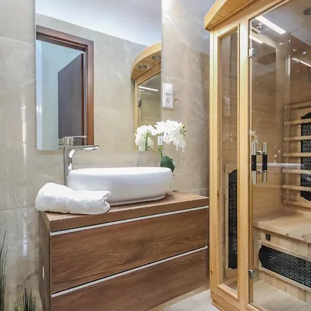 Aparthotel Bengt Dohany Str. *