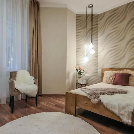 Bengt Dohany Str. Aparthotel