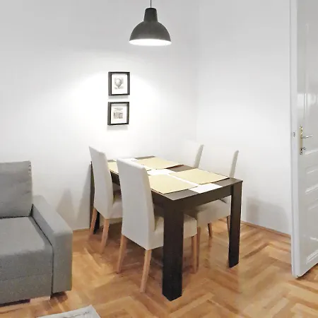 Luxury New With Gallery At Dob Street Nearby Gozsdu Court Apartmán Budapešť