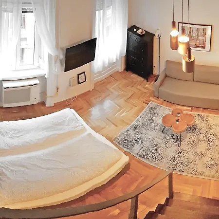 Luxury New With Gallery At Dob Street Nearby Gozsdu Court Apartmán