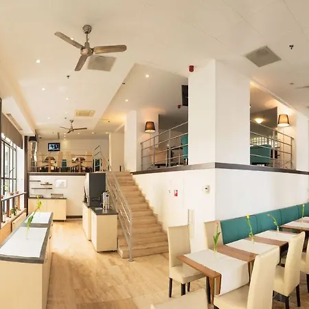 Leonardo Boutique M-square 4*