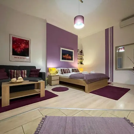 Abt Karoly Apartmán *