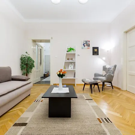 Apartment K17 Kinizsi *