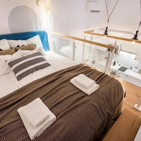 Roomli Boho Chic Apartment