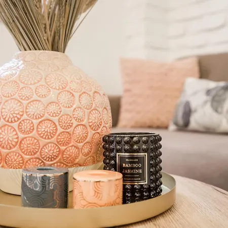 Roomli Boho Chic Apartment